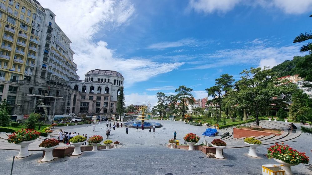 Quảng trường Tam Đảo